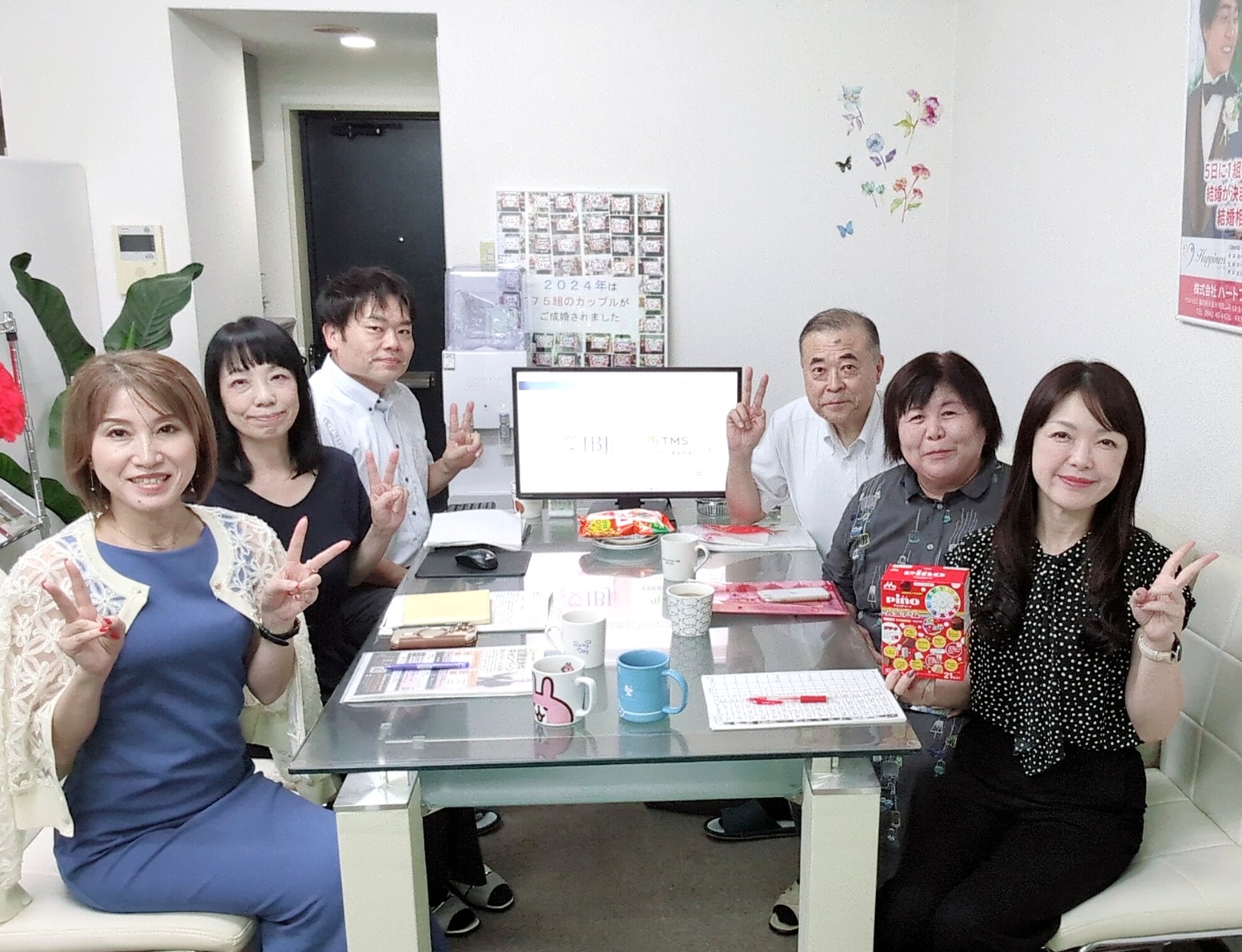 毎週火曜日はスタッフミーティング！ 婚活の秋本番？ ハピネスの会員様は結婚相手探し頑張られています。みなさんも私たちと一緒に婚活頑張りませんか(#^^#)