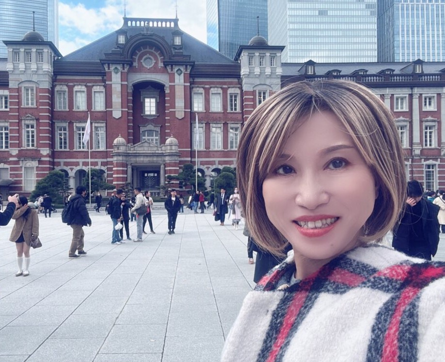 ハピネス福岡店代表の幸子お姉さんで～す💕 先週は２泊３日で東京への出張！ ハピネスの幸せの輪は全国へ広がって行きます(*^^)v