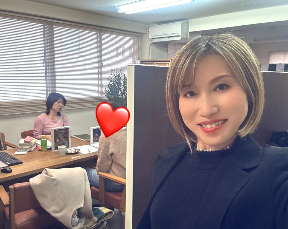 一日だけハピネス福岡店が占いの館に早変わりでーす！ 占いの先生に来ていただいて会員のみなさんの相性の良い相手や今年の運気などを占ってました💕