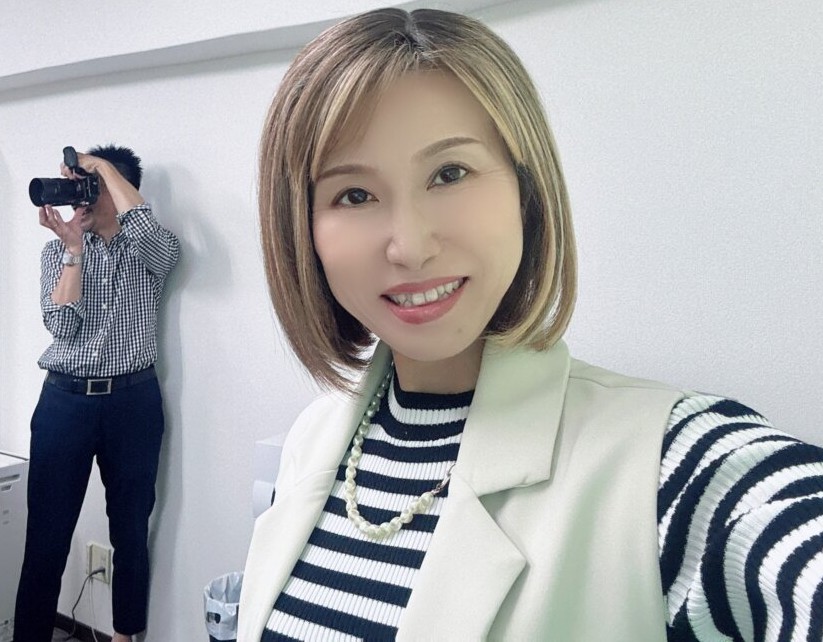 昨日は男性のお客さまのご入会手続き＆プロフィール写真撮影会✨ 彼は慣れない撮影で緊張マックスでしたが、笑顔一杯の素敵な写真が撮れました(^O^)／