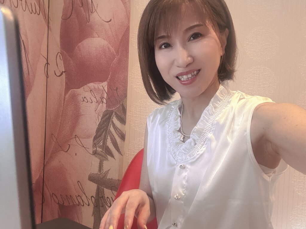 大阪の男性会員さまが嬉しい嬉しいご成婚です💕 昨日オンラインでご報告をいただきました！ 距離を感じさせないサポートで幸せなご縁が実りました(#^^#)