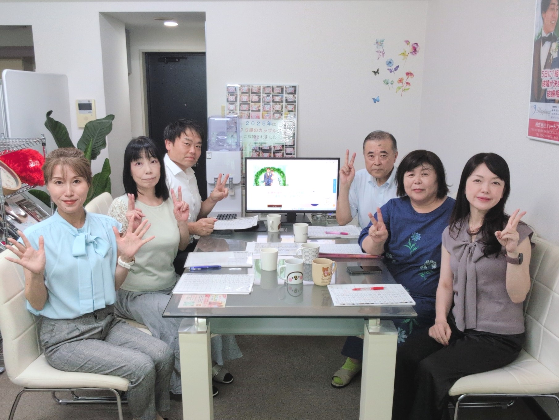 毎週火曜日はスタッフミーティング！ 今週も会員様の婚活がうまく行くように、私たち6人で会員様へのサポートについて話合いました(^^♪